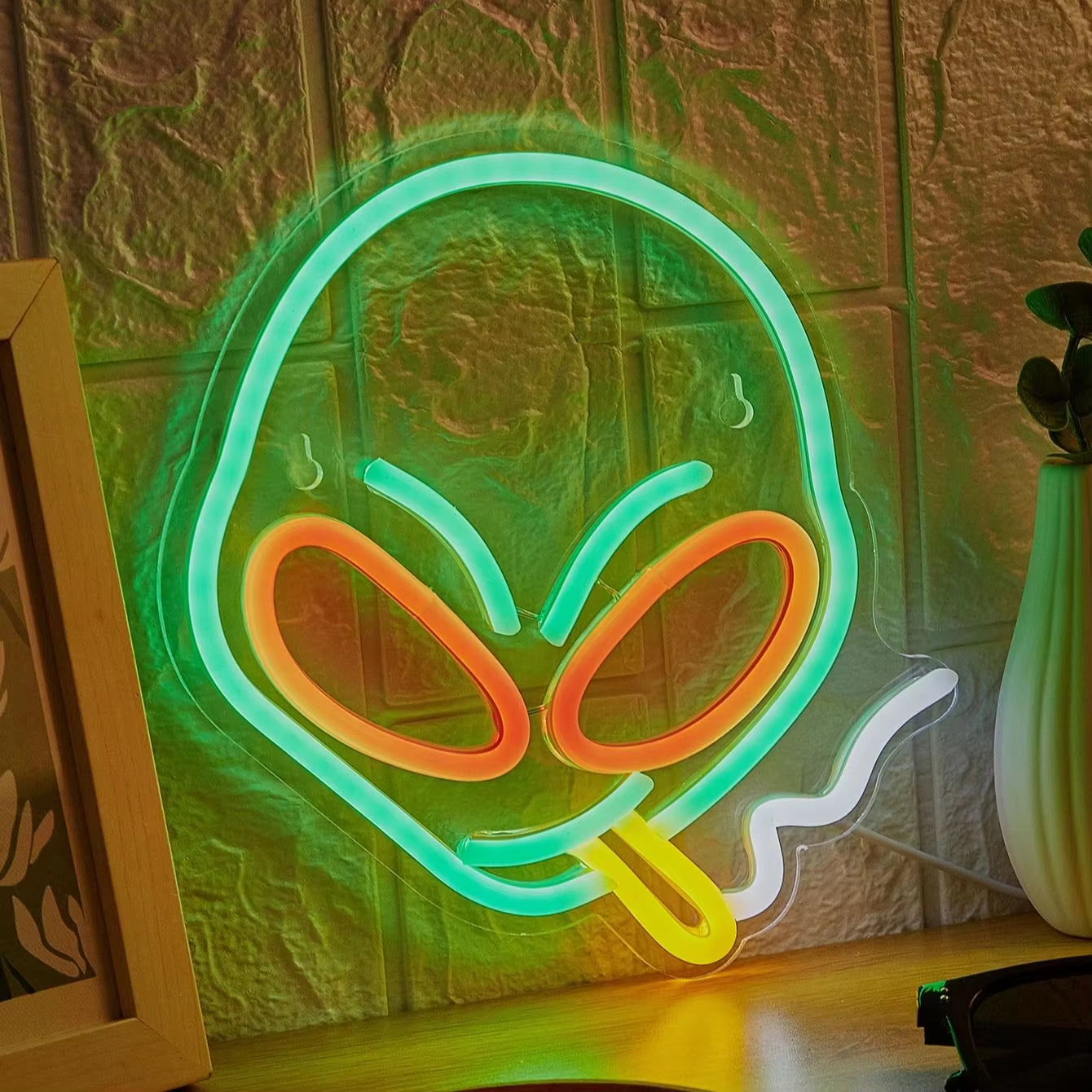 Chi-Buy LED Neon Alien Smoking Neon Signs Night Light 3D Wall Art & Game Room Bedroom Living Room Decor Lamp Signs